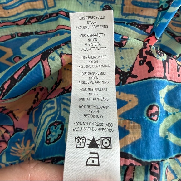 Patagonia Houdini Stash Pullover Womens Small 1/2 Zip Lightweight
Outdoors - Picture 5 of 7